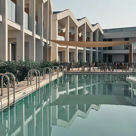 فندق Aqua Bay 5*