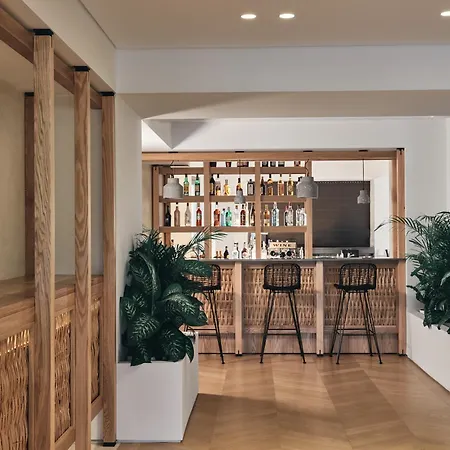 Aqua Bay Szálloda 5*
